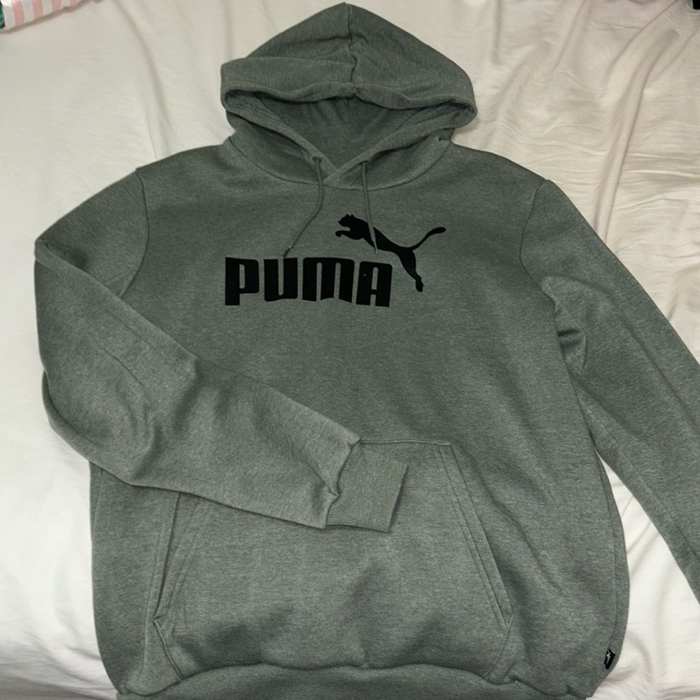 Green Puma large sweatshirt